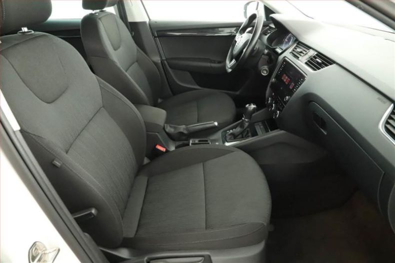 Škoda Octavia - hlavní fotka