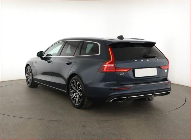 Volvo V60 - hlavní fotka