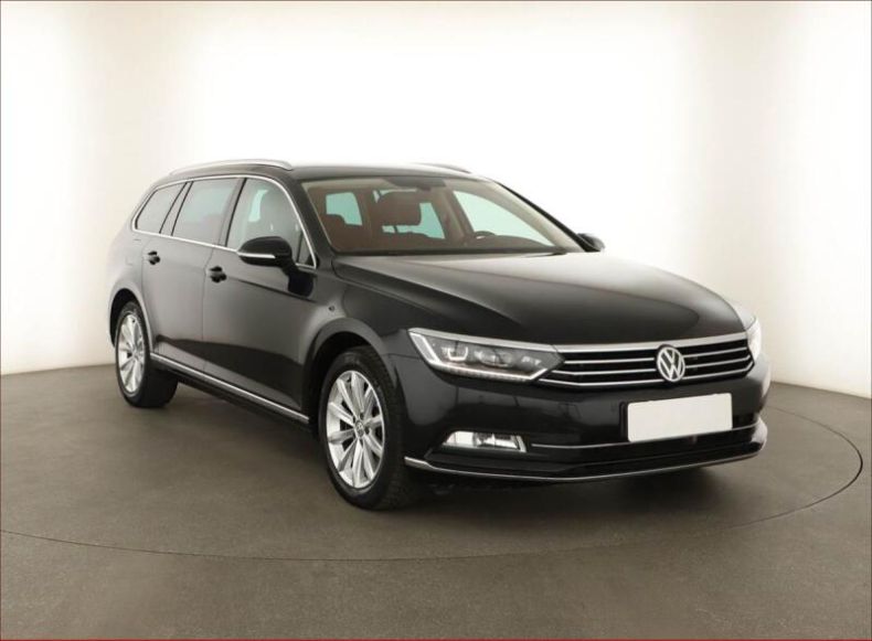 Volkswagen Passat - hlavní foto