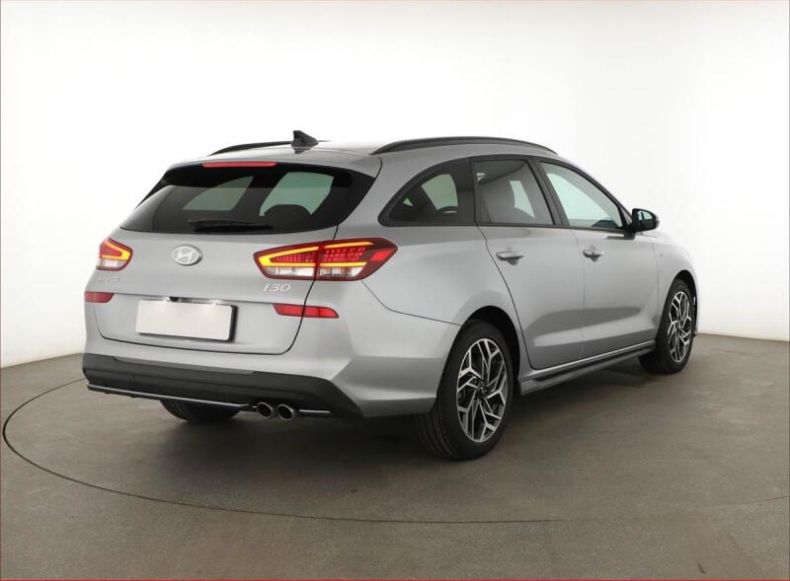 Hyundai i30 - hlavní fotka