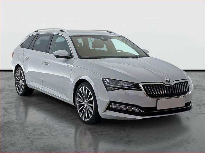 Škoda Superb - hlavní foto