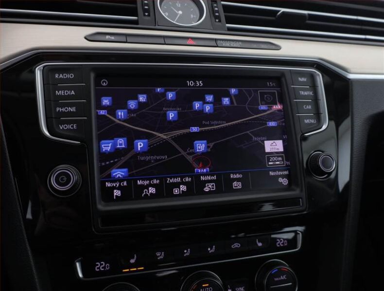 Volkswagen Passat - hlavní fotka