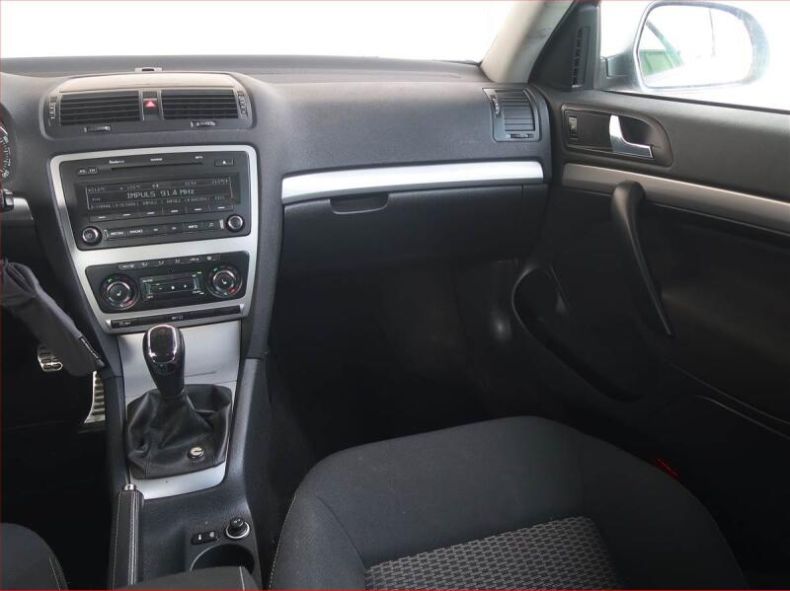 Škoda Octavia - hlavní fotka