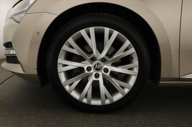 Škoda Superb - hlavní fotka