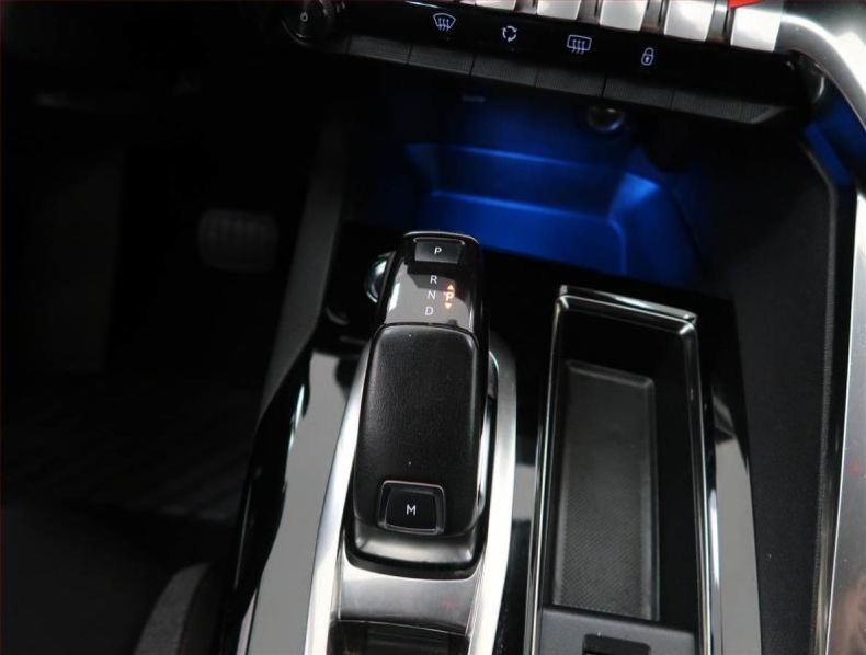 Peugeot 3008 - hlavní fotka