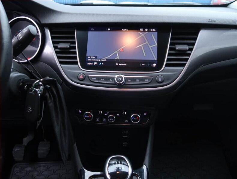 Opel Crossland X - hlavní fotka