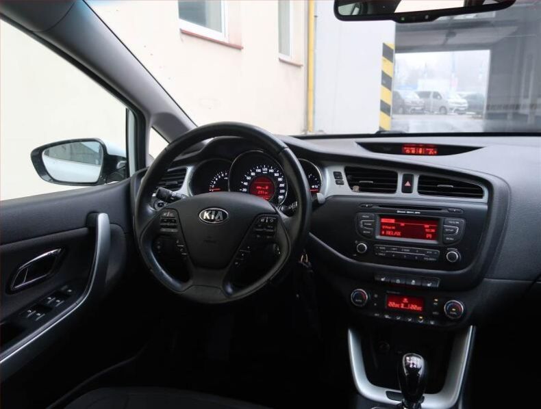 Kia Cee'd - hlavní fotka