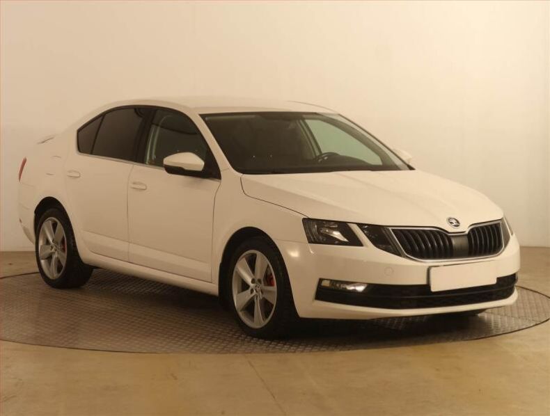 Škoda Octavia - hlavní fotka