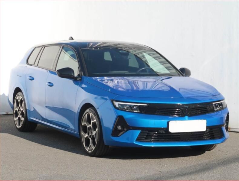 Opel Astra - hlavní fotka