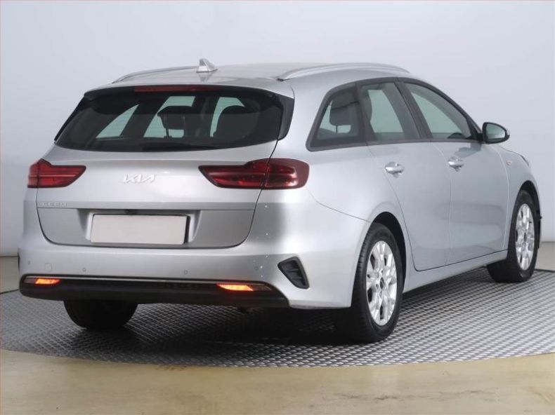 Kia Cee'd - hlavní fotka