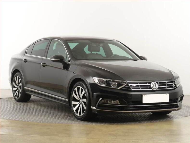 Volkswagen Passat - hlavní fotka inzerátu
