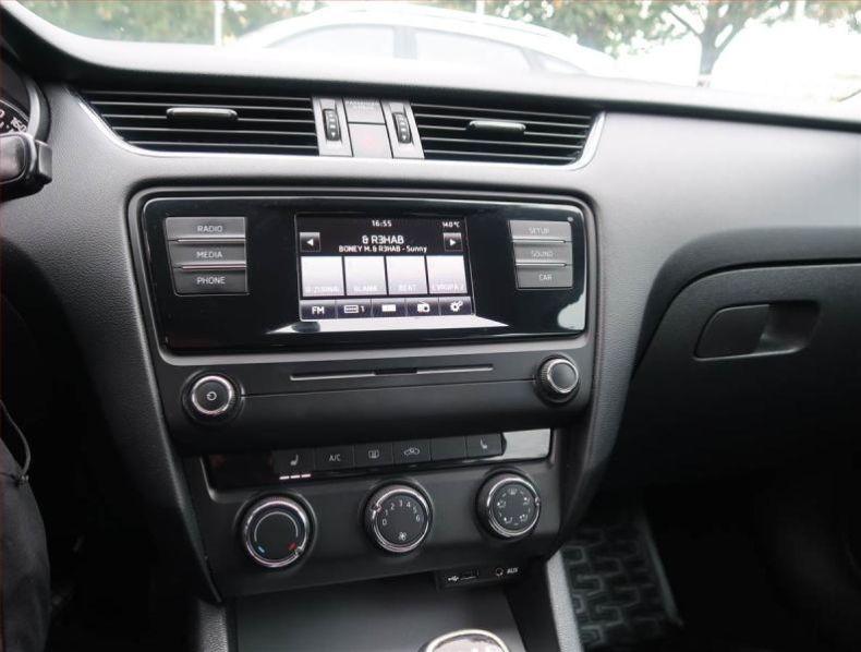 Škoda Octavia - hlavní fotka