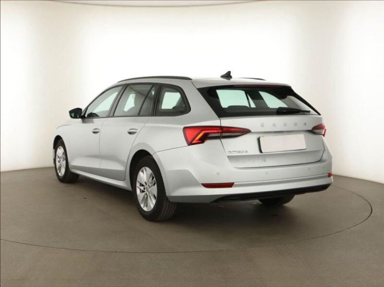 Škoda Octavia - hlavní fotka