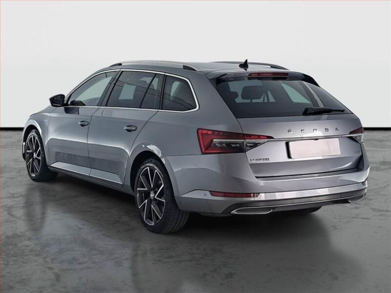 Škoda Superb - hlavní foto