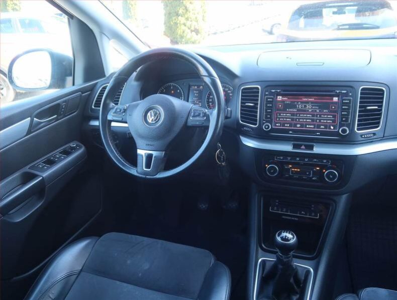 Volkswagen Sharan - hlavní fotka