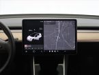 Tesla Model 3 - fotka číslo 10