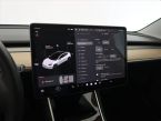 Tesla Model 3 - fotka číslo 19