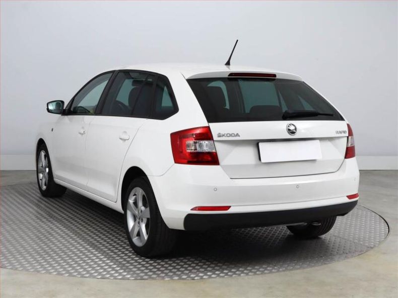 Škoda Rapid - hlavní fotka
