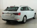Škoda Superb - fotka číslo 4