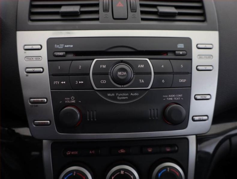 Mazda 6 - hlavní fotka