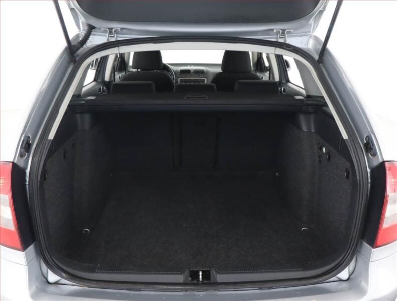 Škoda Octavia - hlavní fotka