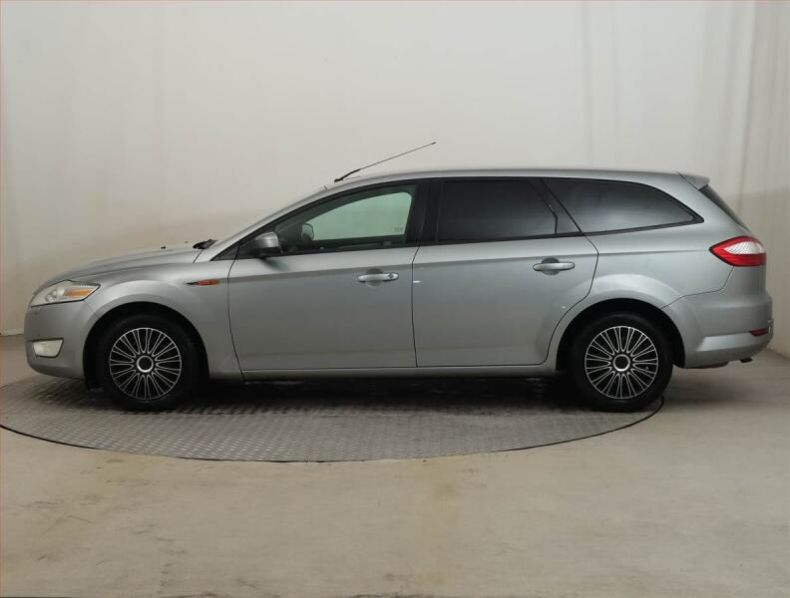 Ford Mondeo - hlavní fotka