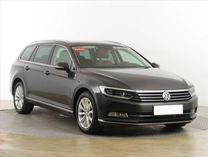 Volkswagen Passat - hlavní foto