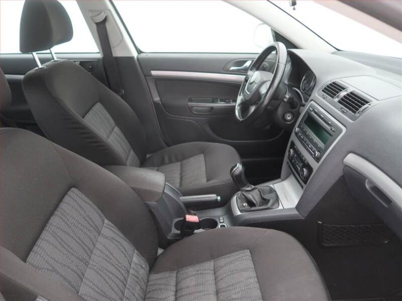 Škoda Octavia - hlavní fotka