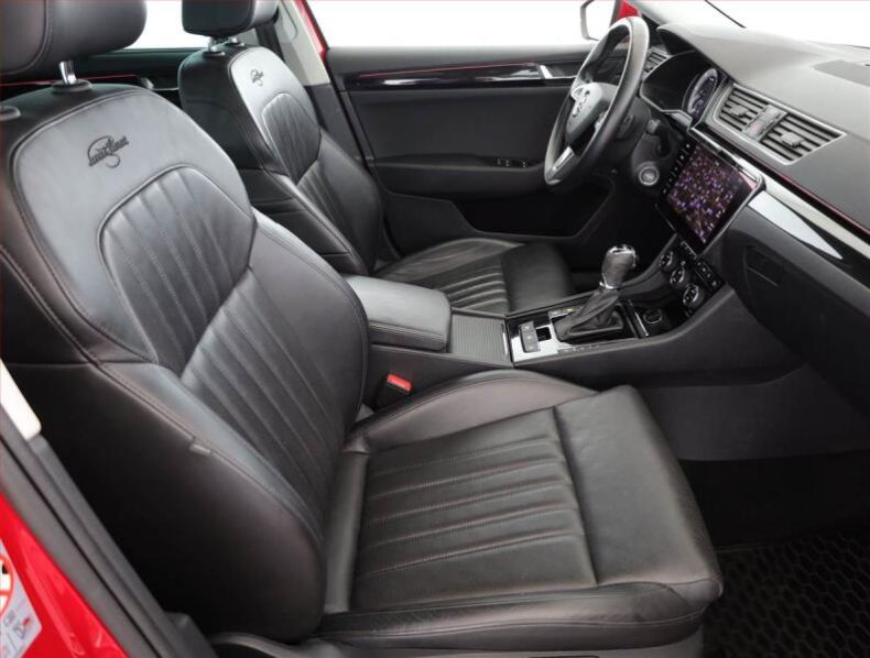 Škoda Superb - hlavní fotka