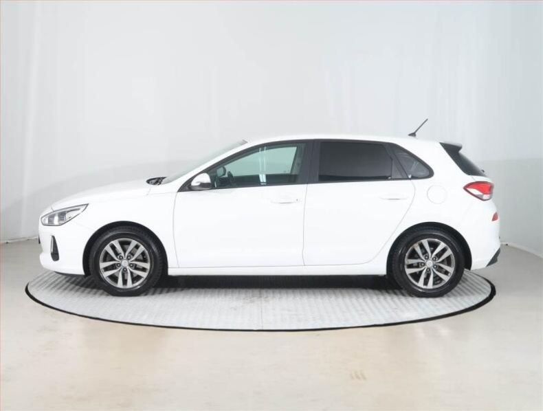 Hyundai i30 - hlavní fotka