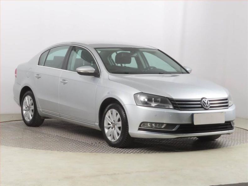 Volkswagen Passat - hlavní foto