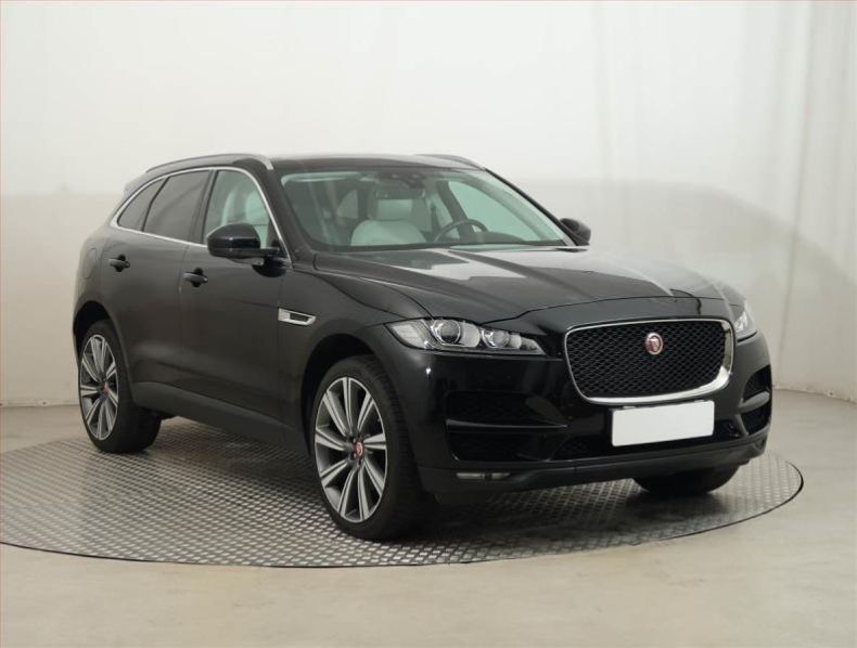 Jaguar F-Pace - hlavní foto