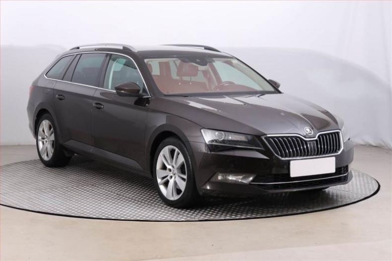 Škoda Superb - hlavní fotka