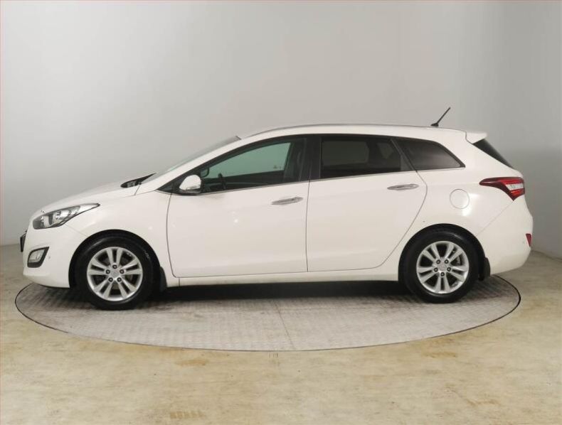 Hyundai i30 - hlavní fotka