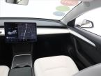 Tesla Model 3 - fotka číslo 7