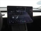 Tesla Model 3 - fotka číslo 15
