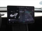 Tesla Model 3 - fotka číslo 20