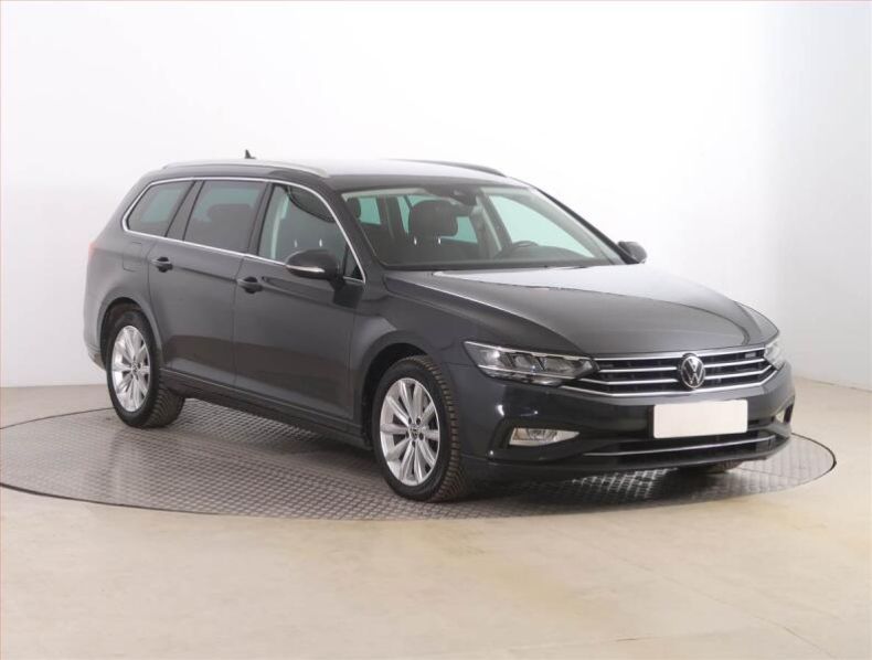 Volkswagen Passat - hlavní fotka