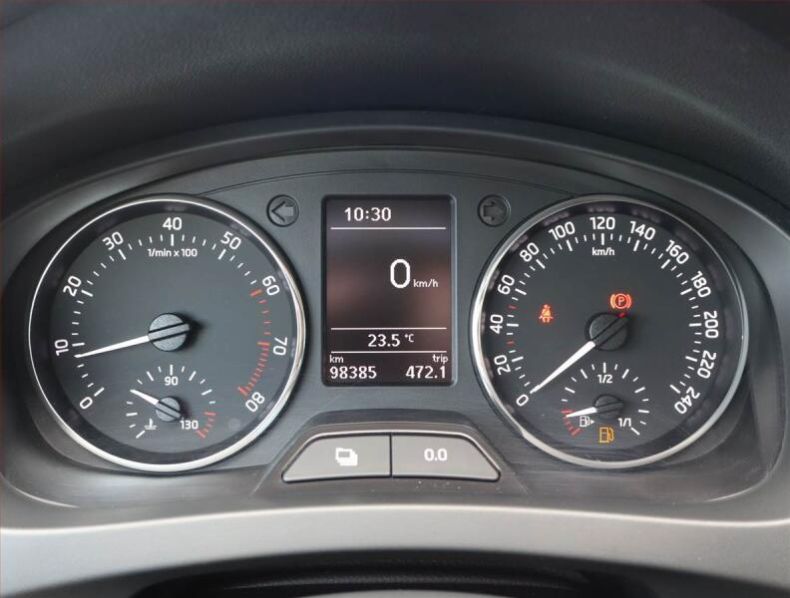 Škoda Rapid - hlavní fotka