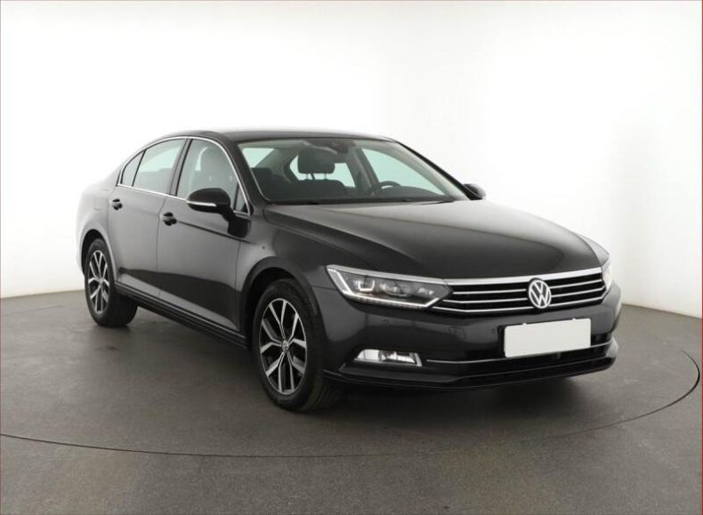 Volkswagen Passat - hlavní fotka inzerátu