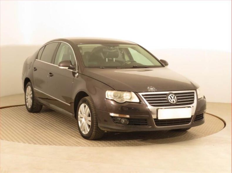 Volkswagen Passat - hlavní fotka inzerátu