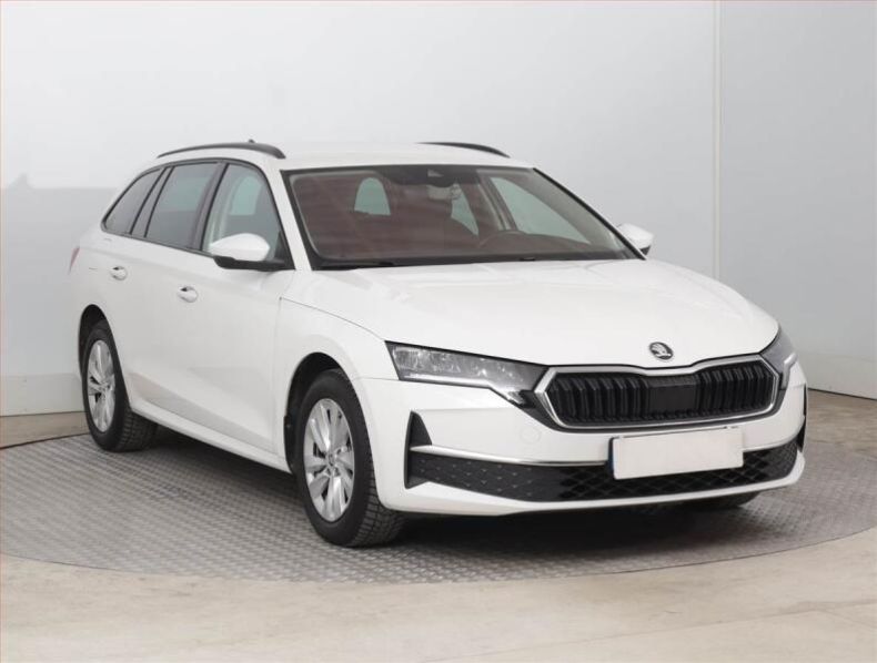 Škoda Octavia - hlavní fotka