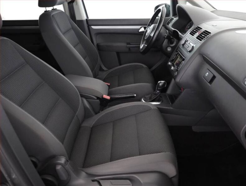 Volkswagen Touran - hlavní fotka