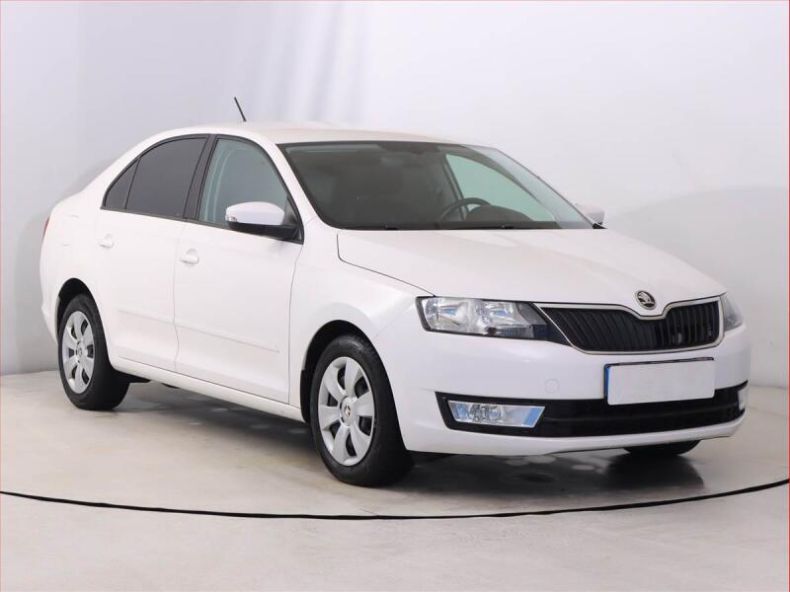 Škoda Rapid - hlavní foto