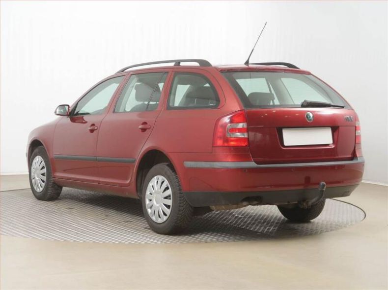 Škoda Octavia - hlavní fotka