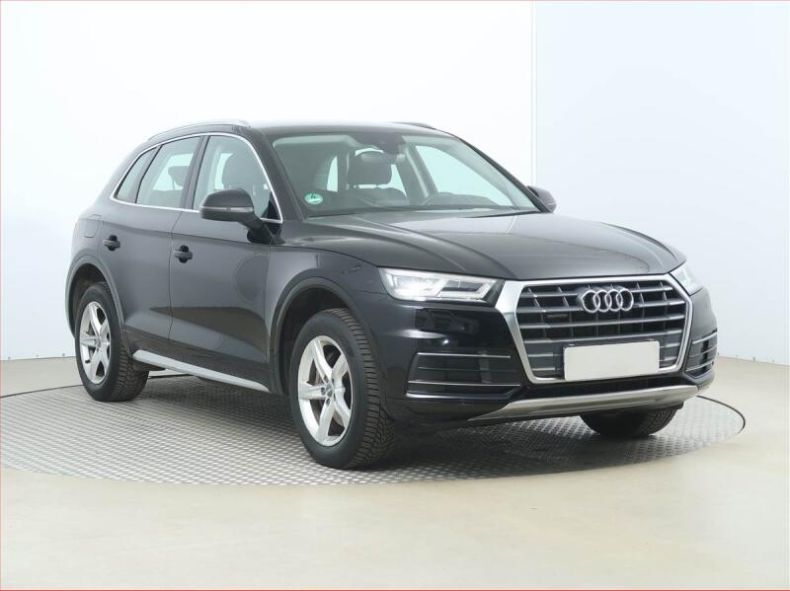 Audi Q5 - hlavní foto