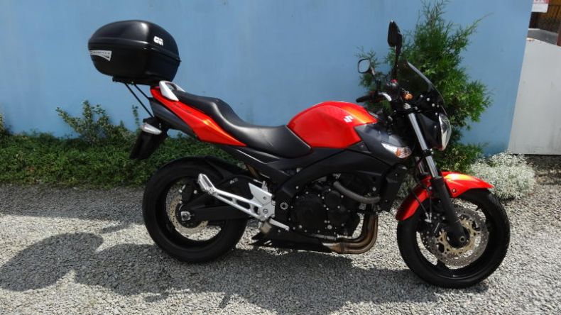 Suzuki GSR - hlavní fotka