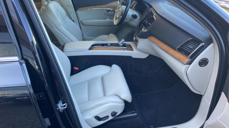 Volvo XC90 - hlavní fotka