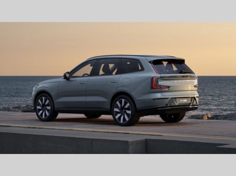Volvo EX90 - hlavní foto