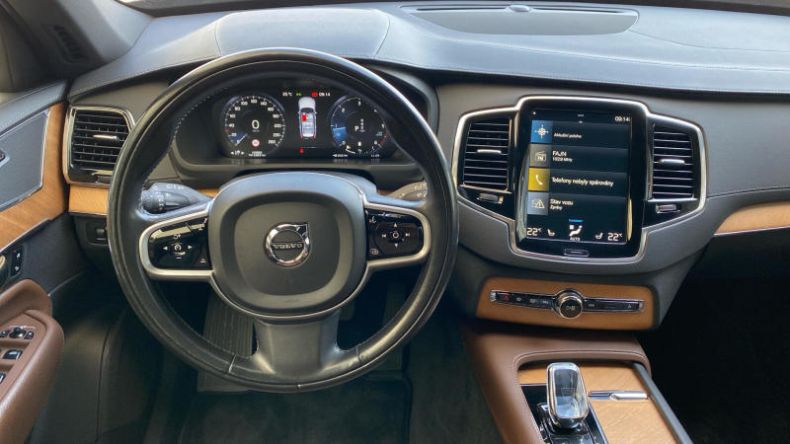 Volvo XC90 - hlavní fotka